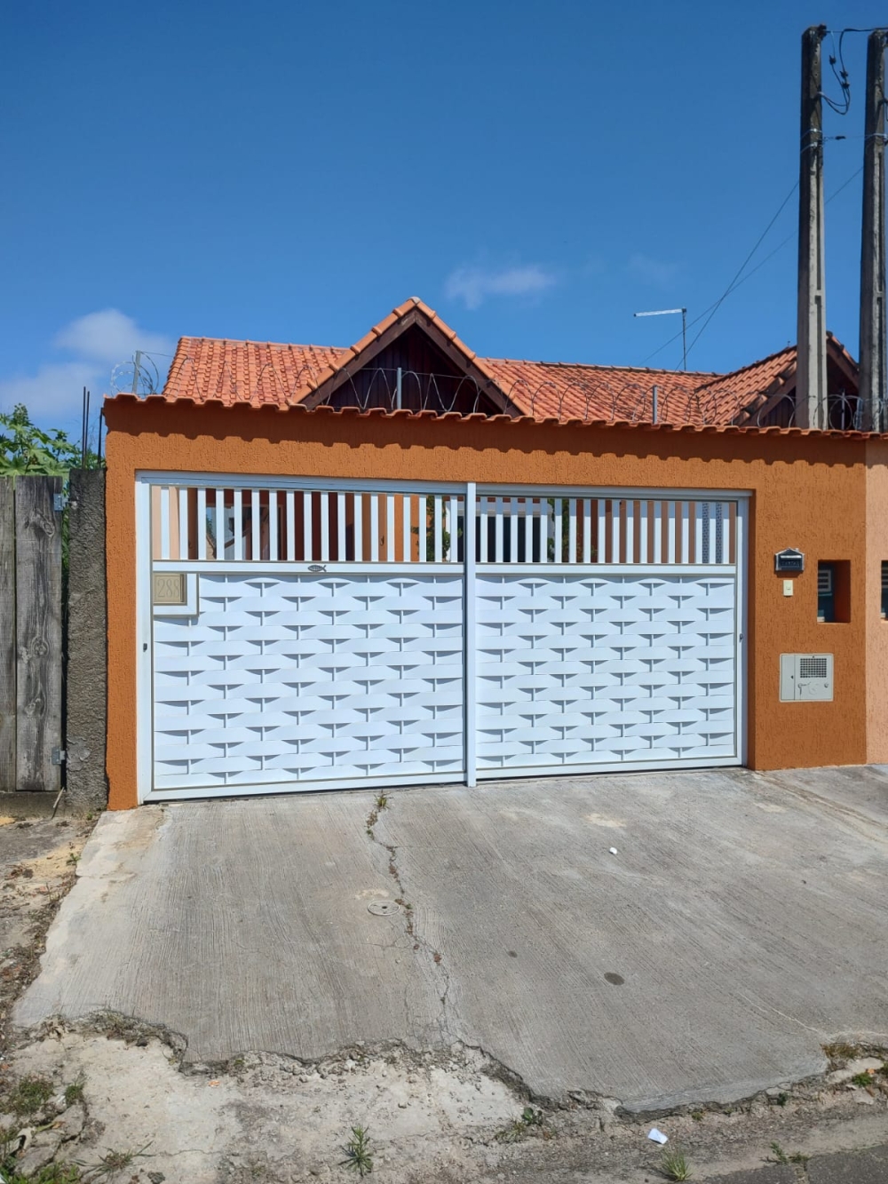 APROVEITE, CASA COM 03 DORMITÓ